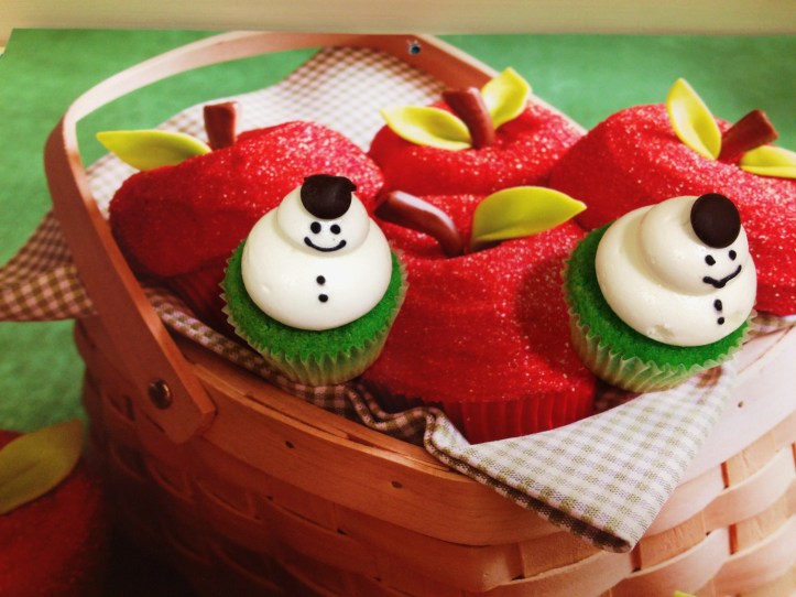 MoMo & Coco's Christmas Dessert Bargain Guide - from Little Cupcakes