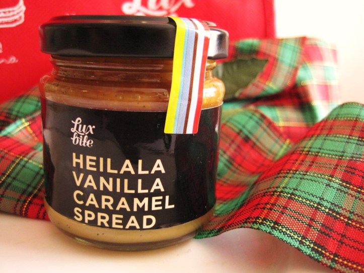 MoMo & Coco’s Advent Calendar 2012 – Christmas with LuxBite - the "Heilala Vanilla Caramel Spread"