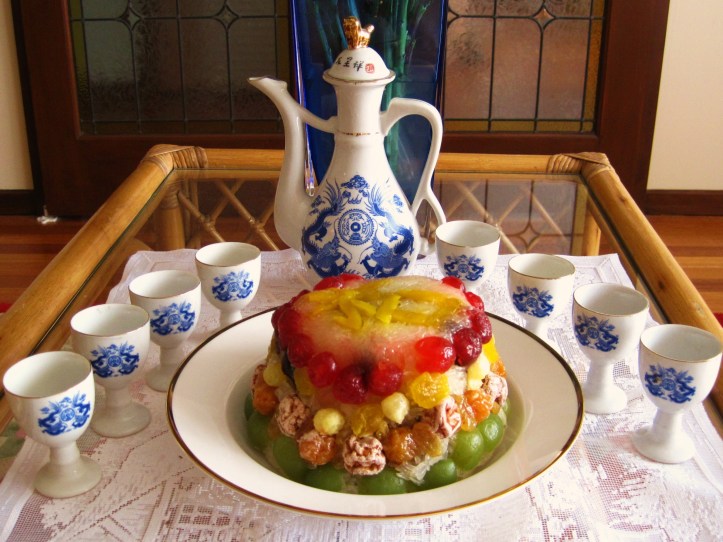 MoMo & Coco's Guide to Chinese New Year Desserts - the "Eight Treasure Pudding"