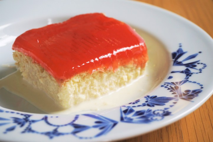 Cake - Tres Leche DSC05781